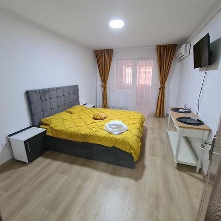 Garsoniera Luxury Kevin Apartman Piteşti Kültér fotó